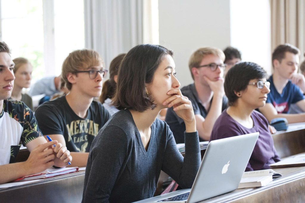 Sinh viên học tập tại trường đại học ở Đức – Cơ hội du học với học bổng DAAD